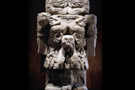 Coatlicue, la Diosa Madre de los aztecas