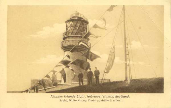 El faro de las islas Flannan, postal de 1912