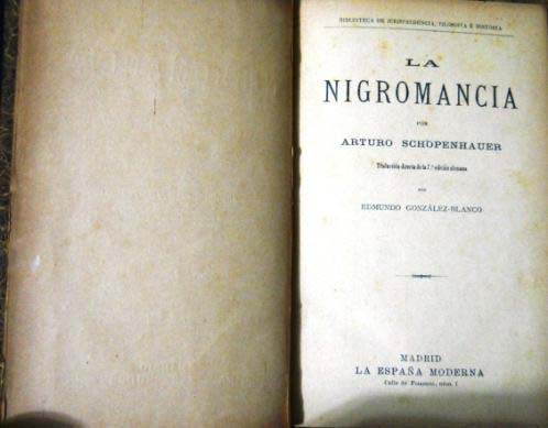 Libro sobre Nigromancia