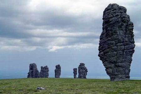 Los gigantes de los Urales, leyenda de Rusia